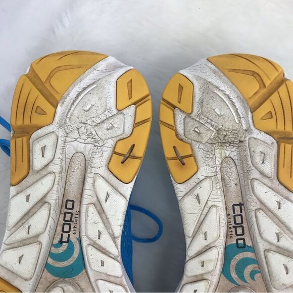 Topo Cyclone Sky /Gold Athletic Running Shoes - Picture 10 of 16